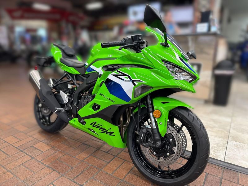 2026 Kawasaki NINJA ZX 4RR ABS