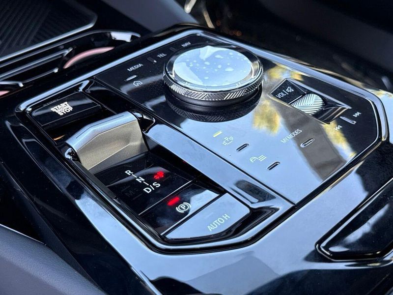 New 2027 BMW 5 Series 530iImage 19