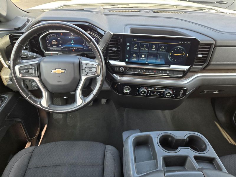 Used 2022 Chevrolet Silverado 1500 4WD Crew Cab 147 LT w/1LT