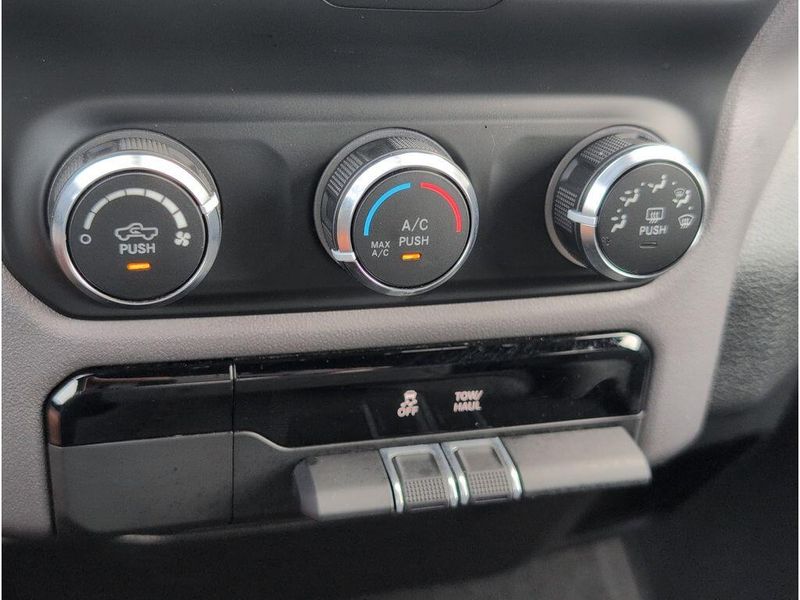 Used 2022 RAM 1500 Big HornImage 15