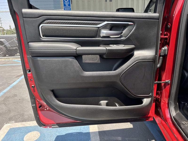 New 2026 RAM 1500 Big Horn Crew Cab 4x2 5'7' Box