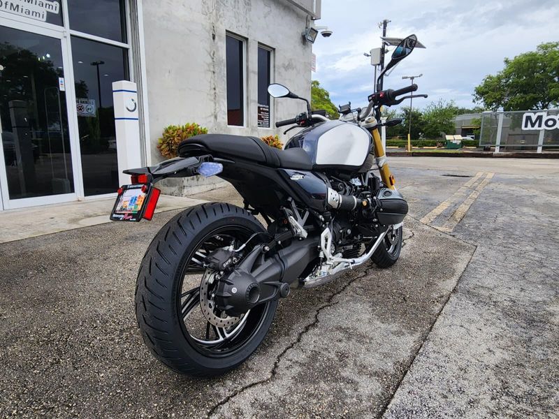 2026 BMW R 12 nineTImage 13
