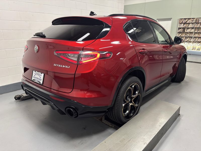 New 2025 Alfa Romeo Stelvio Intensa AwdImage 8