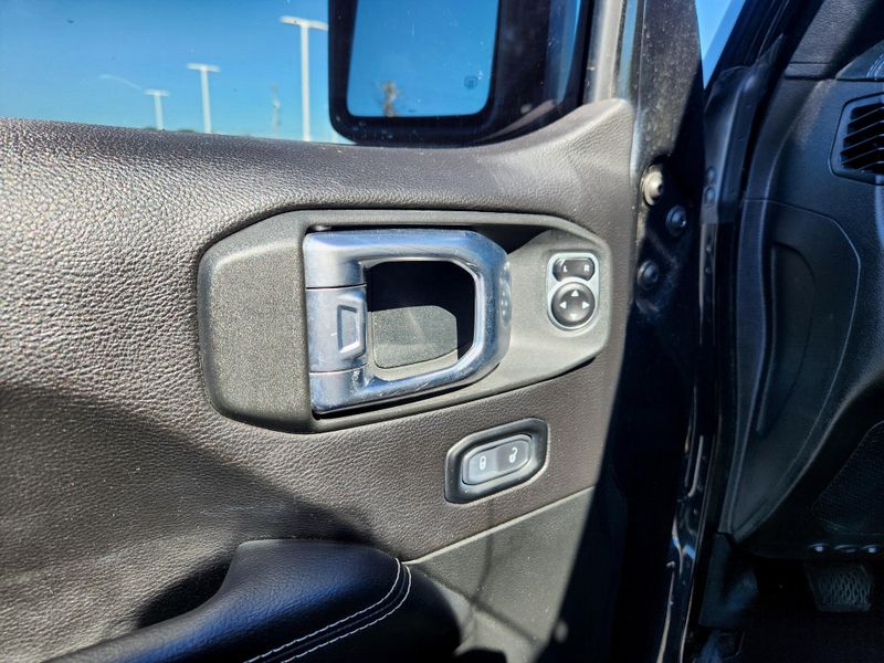 Used 2019 Jeep Wrangler Unlimited Sahara