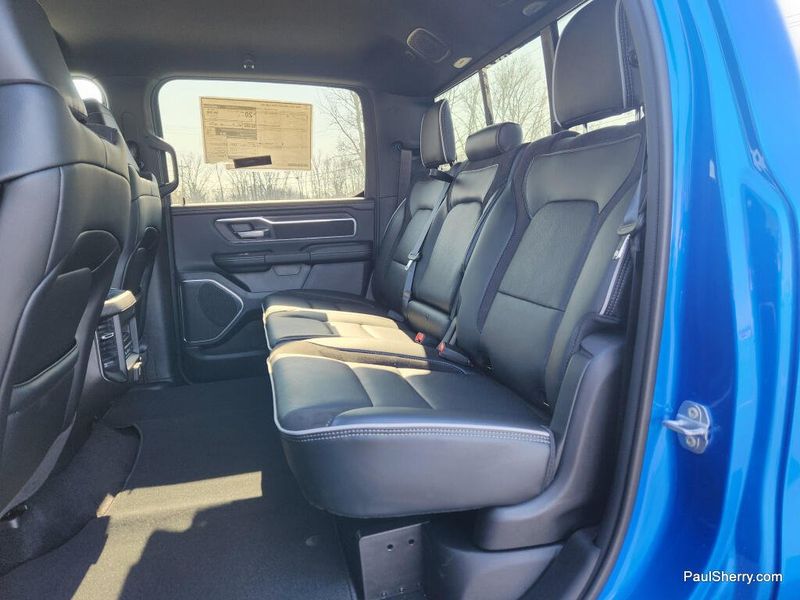 New 2026 RAM 1500 Laramie Crew Cab 4x4 5'7' Box