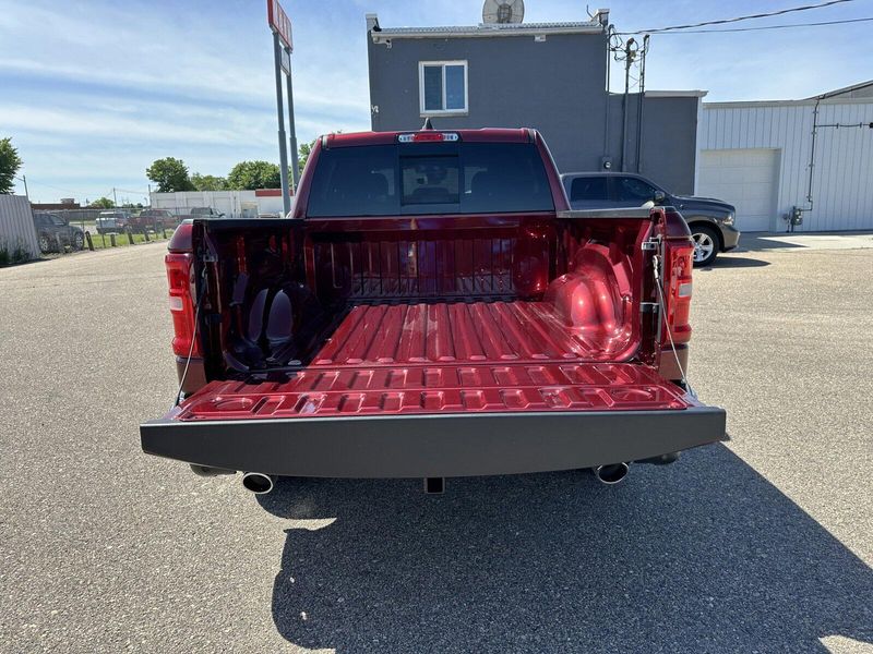 2025 RAM 1500 Big HornImage 8