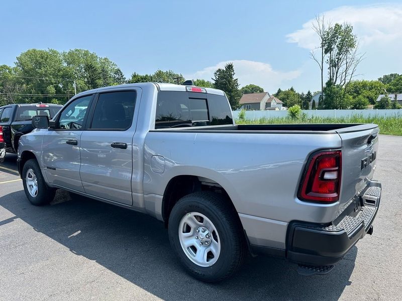 2025 RAM 1500 Tradesman Crew Cab 4x4 5