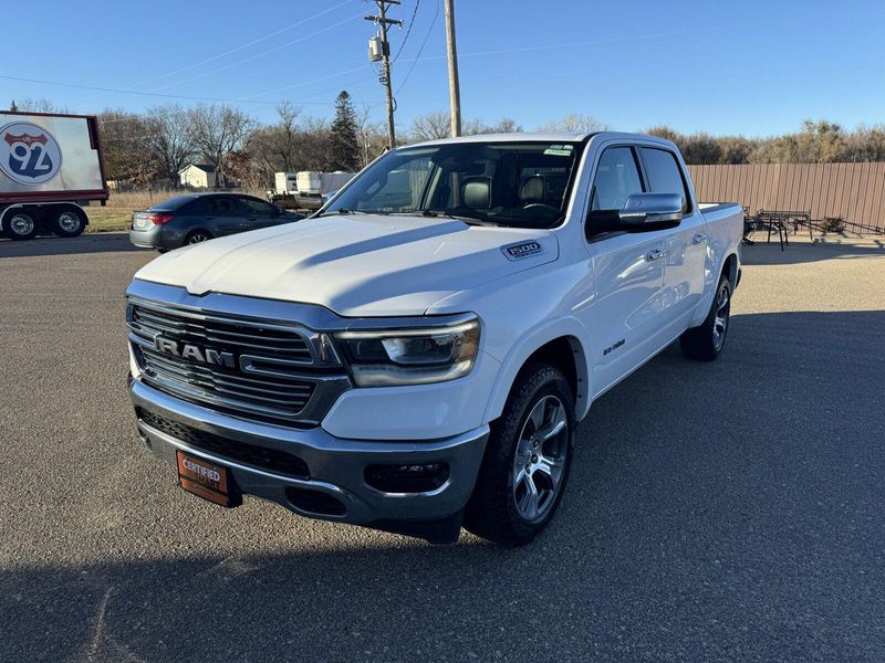 2022 RAM 1500 LaramieImage 4