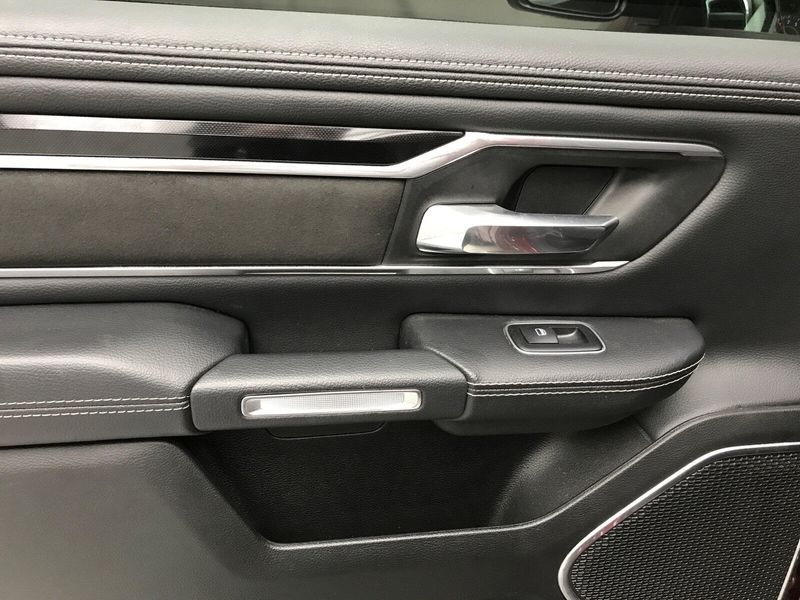 2022 RAM 1500 LaramieImage 15