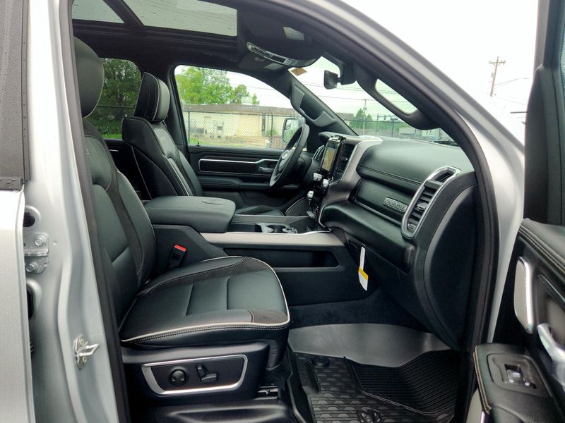 New 2027 RAM 1500 Laramie Crew Cab 4x4 5'7' Box