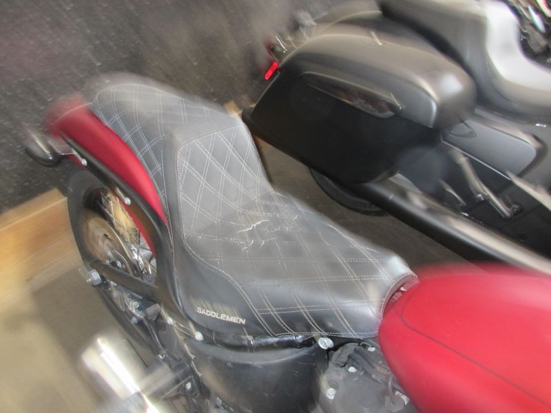 USED 2019 HARLEY SOFTAIL STREET BOB Image 7