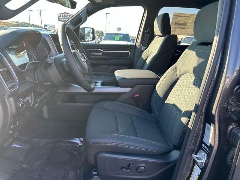 2026 RAM 1500 Big Horn Crew Cab 4x4 5'7' Box