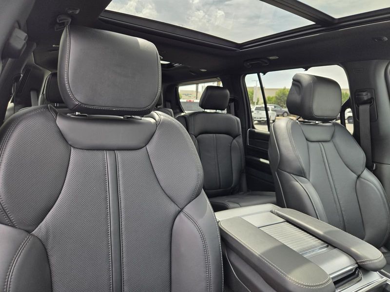 2026 Jeep Grand Wagoneer Limited Reserve 4x4