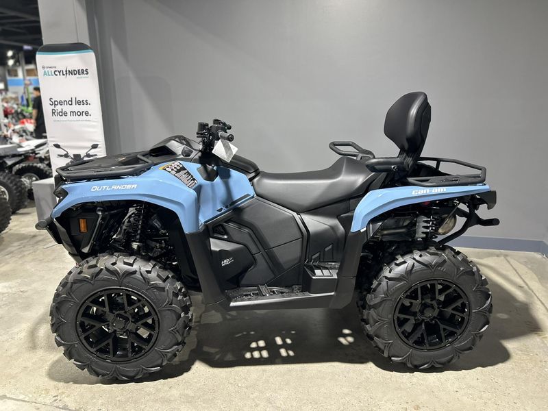 New 2025 Can-Am OUTLANDER MAX XT 700 Image 17