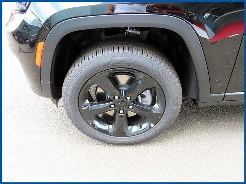 New 2025 Jeep Grand Cherokee LimitedImage 4