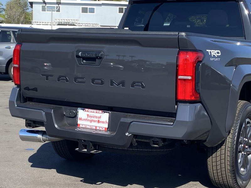 2025 Toyota Tacoma TRD SportImage 4