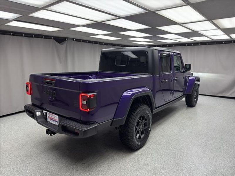New 2026 Jeep Gladiator Willys 4x4Image 3