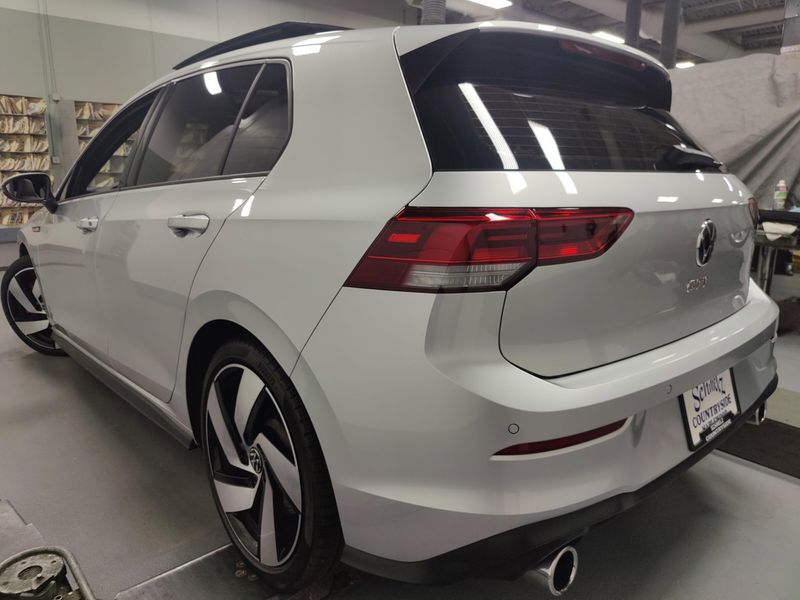 2022 Volkswagen Golf GTI SE w/Sunroof/Leather PkgImage 10