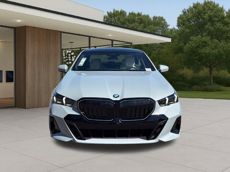 New 2027 BMW 5 Series 540i xDriveImage 4