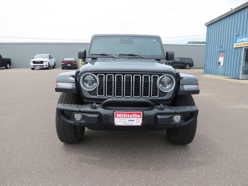 Used 2025 Jeep Wrangler 4xE Backcountry 4x4 4dr SUVImage 3