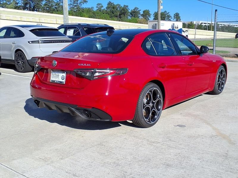 New 2026 Alfa Romeo Giulia VeloceImage 7