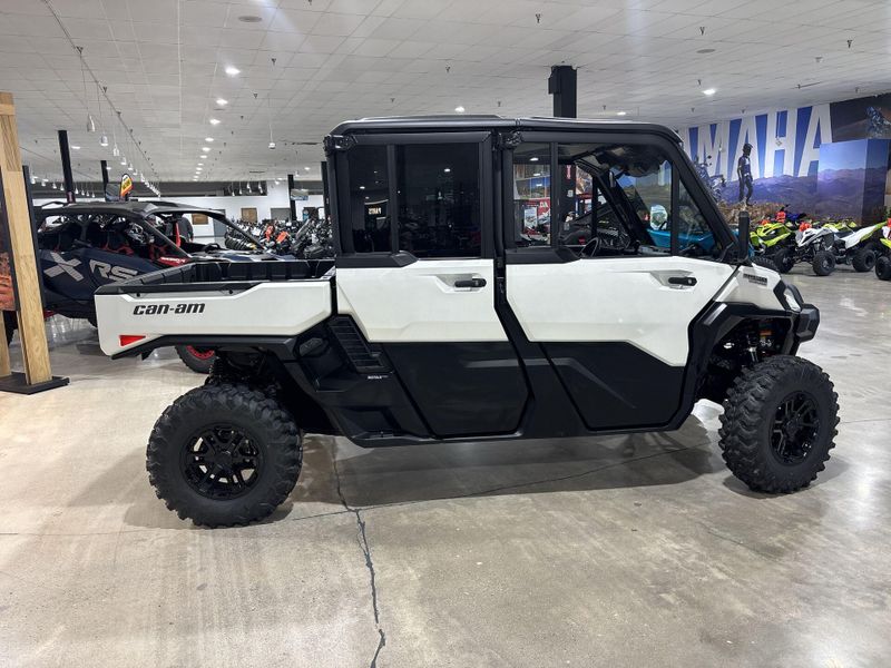 New 2027 Can-Am DEFENDER MAX LIMITED CAB HD11 Image 16