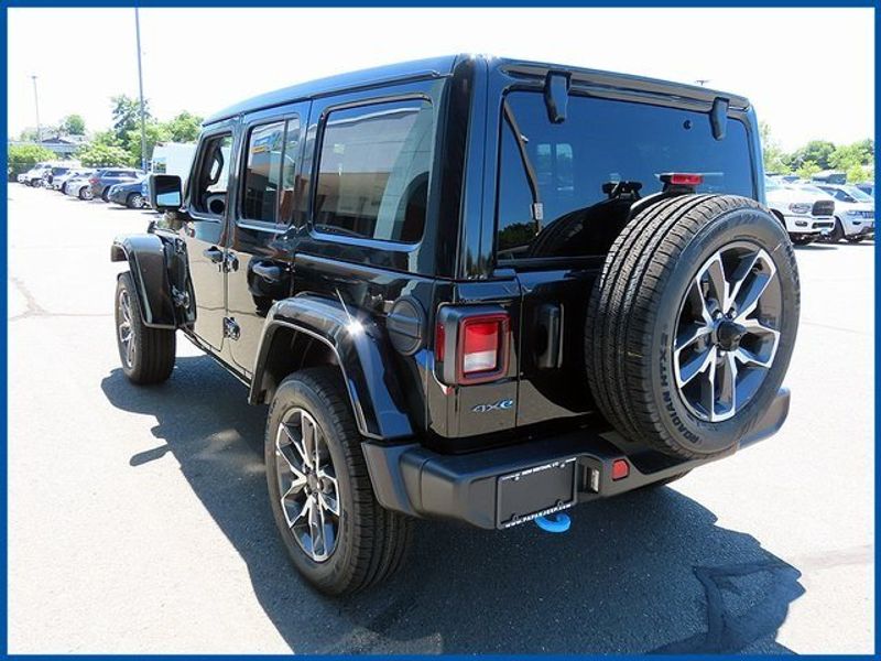 2024 Jeep Wrangler 4xE Sport S 4xeImage 5