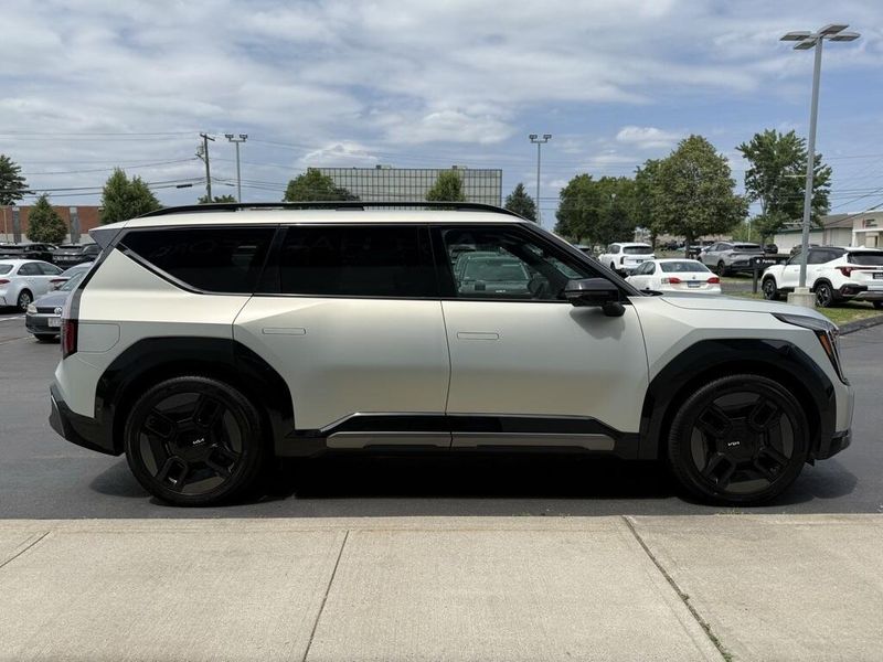 2024 Kia EV9 GT-LineImage 6