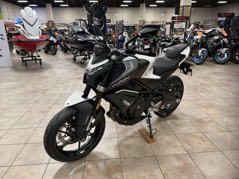 New 2026 CFMOTO 450NK Image 13