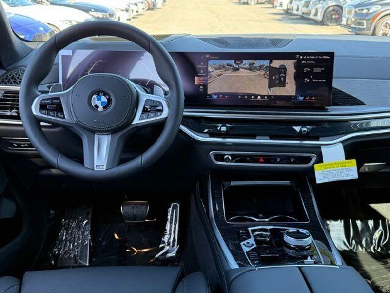 New 2026 BMW X7 xDrive40iImage 27