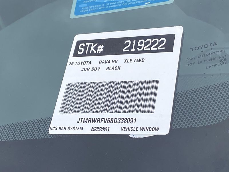 New 2025 Toyota RAV4 Hybrid XLEImage 21