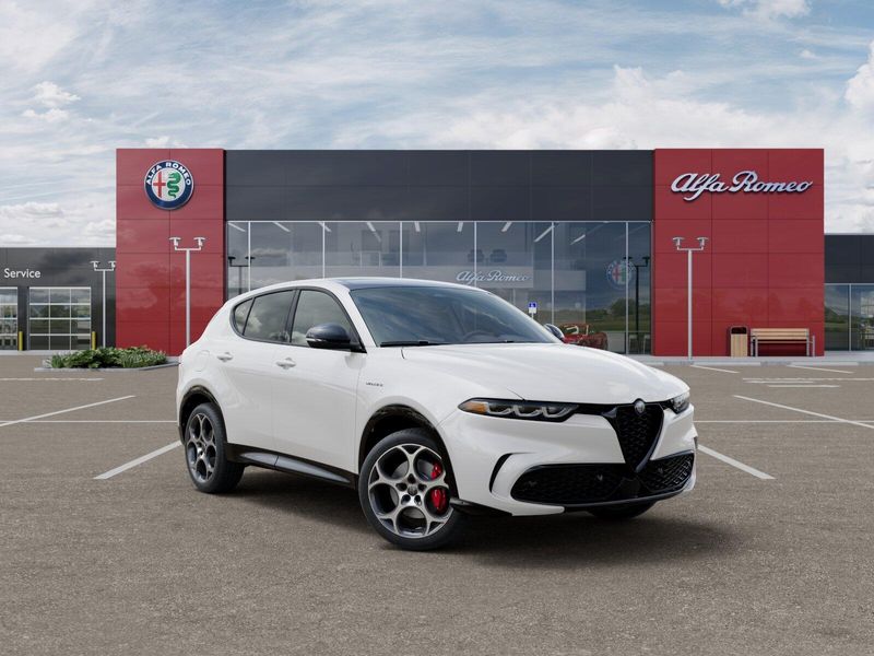 New 2025 Alfa Romeo Tonale AwdImage 29