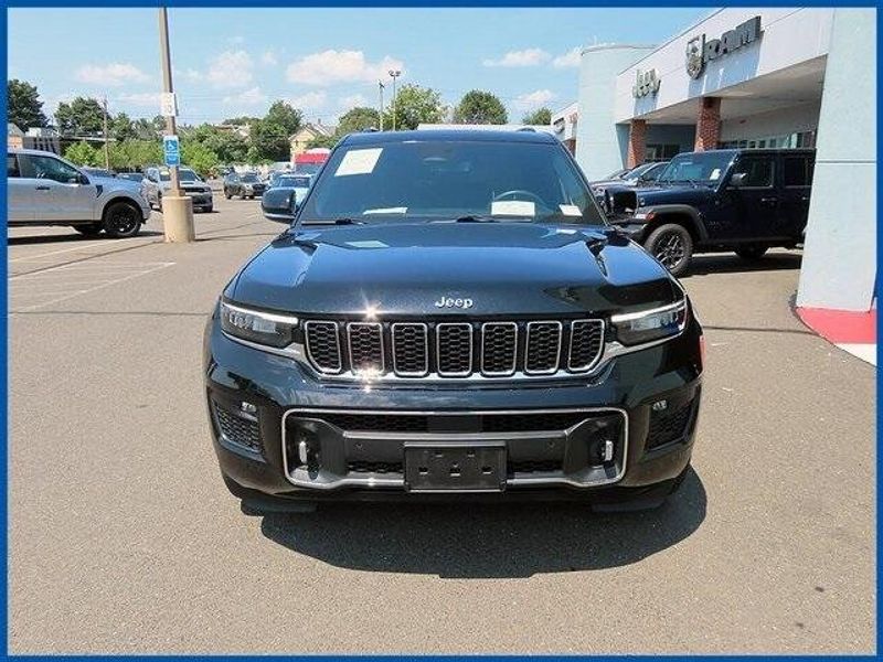 Used 2022 Jeep Grand Cherokee OverlandImage 3