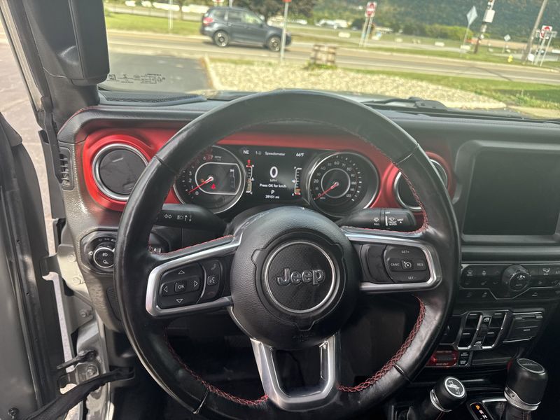 2022 Jeep Gladiator Rubicon photo 12