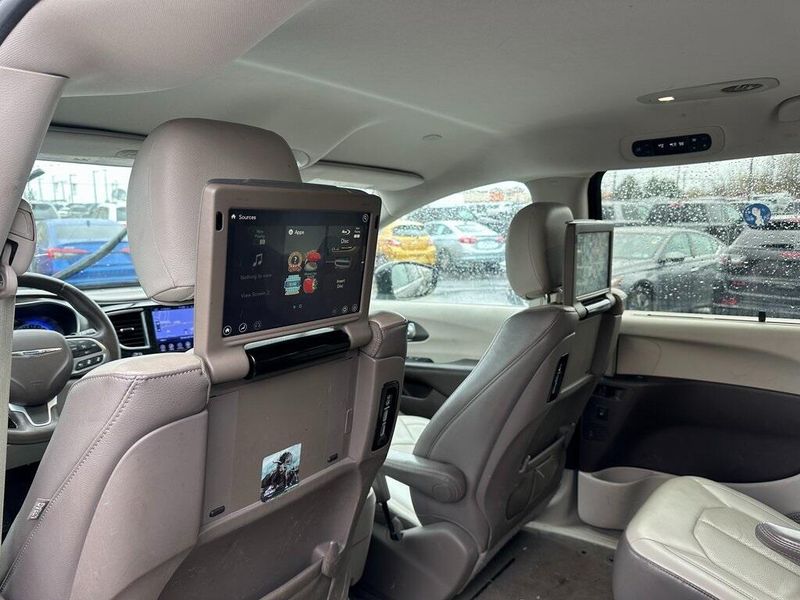 2017 Chrysler Pacifica Touring L PlusImage 21