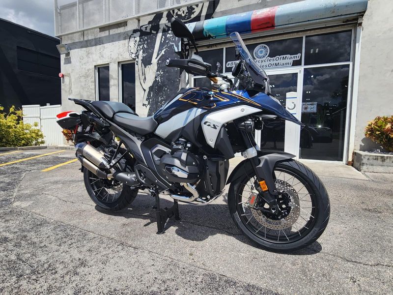 2026 BMW R 1300 GSImage 10