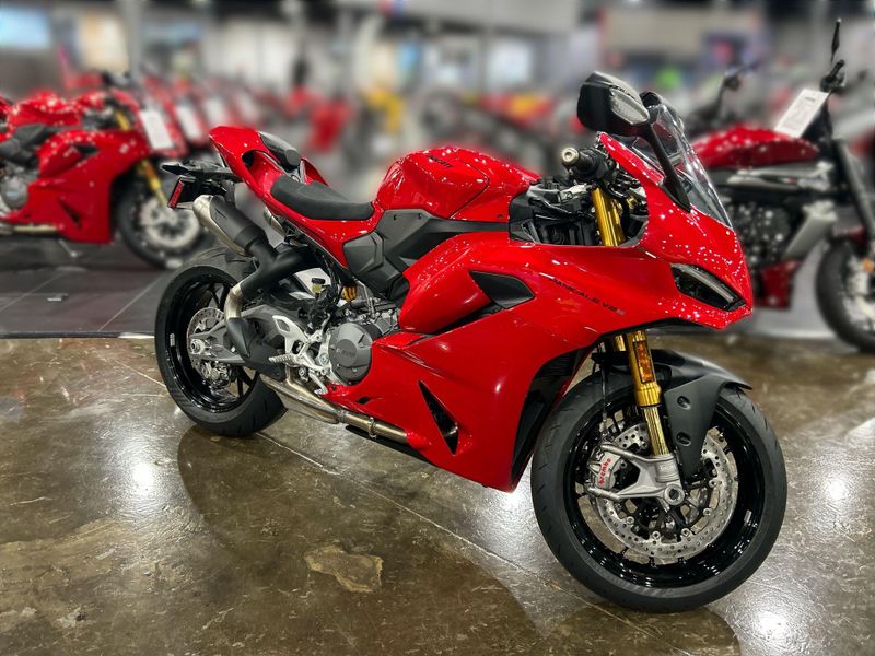 New 2026 Ducati PANIGALE V2 S Image 10