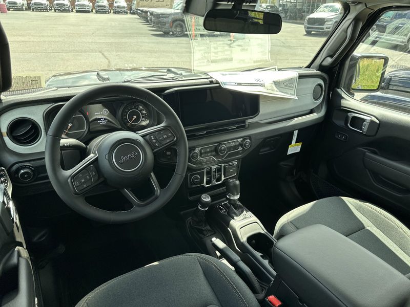 New 2025 Jeep Wrangler 4-door Sport SImage 14