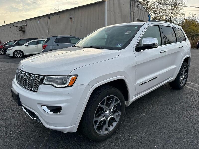 2019 Jeep Grand Cherokee OverlandImage 11