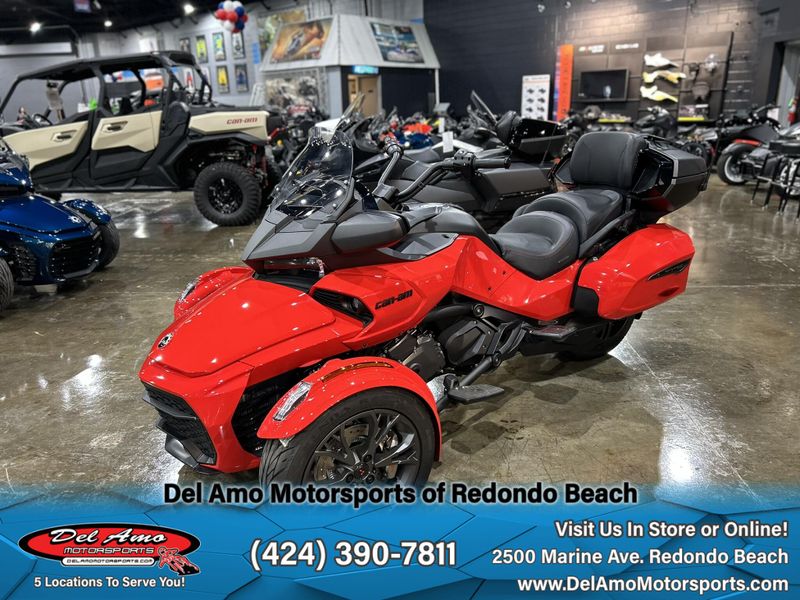 2022 Can-Am H7NA  in a PLASMA RED/ CARBON BLACK exterior color. Del Amo Motorsports delamomotorsports.com 