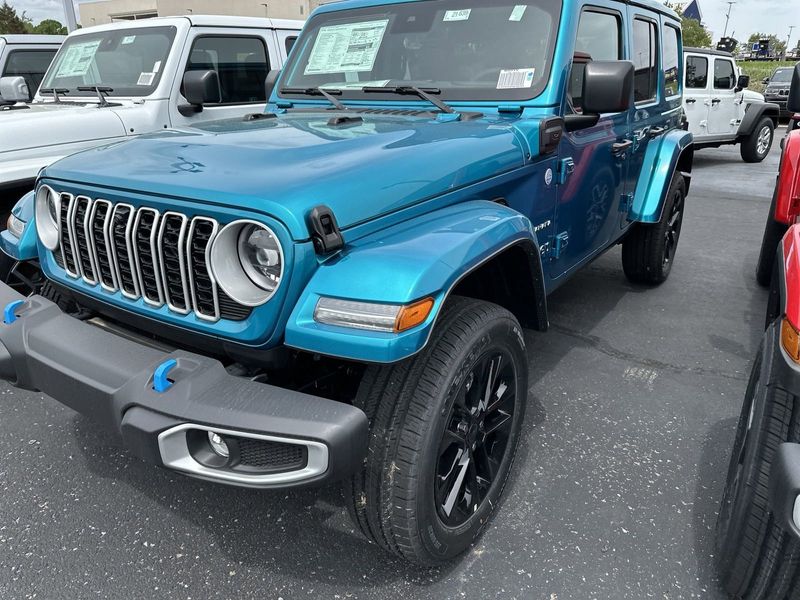 2024 Jeep Wrangler 4-door Sahara 4xeImage 24