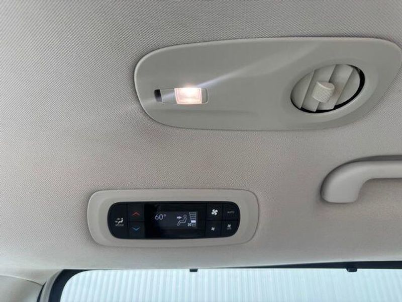 2018 Chrysler Pacifica Hybrid Limited