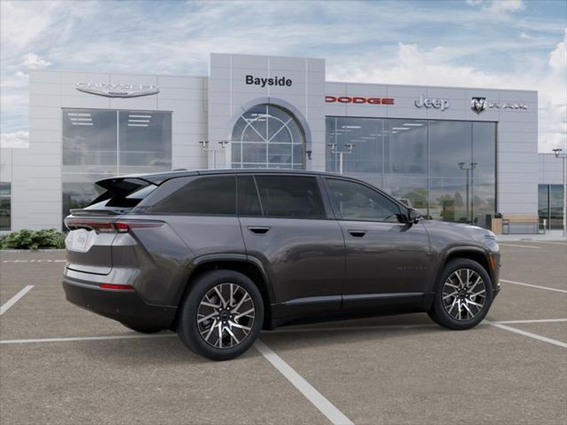 2025 Jeep Wagoneer S Limited photo 4