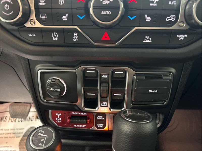 2025 Jeep Gladiator Rubicon photo 36