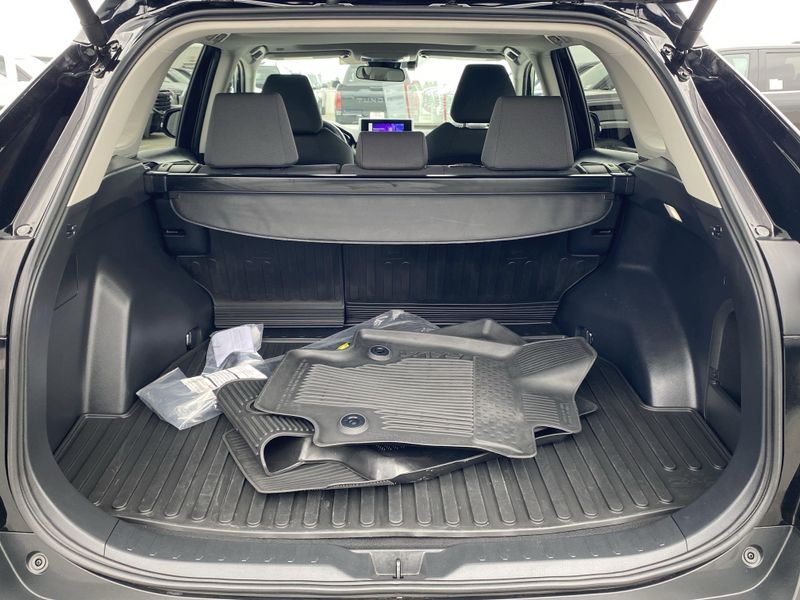 2024 Toyota RAV4 XLEImage 15