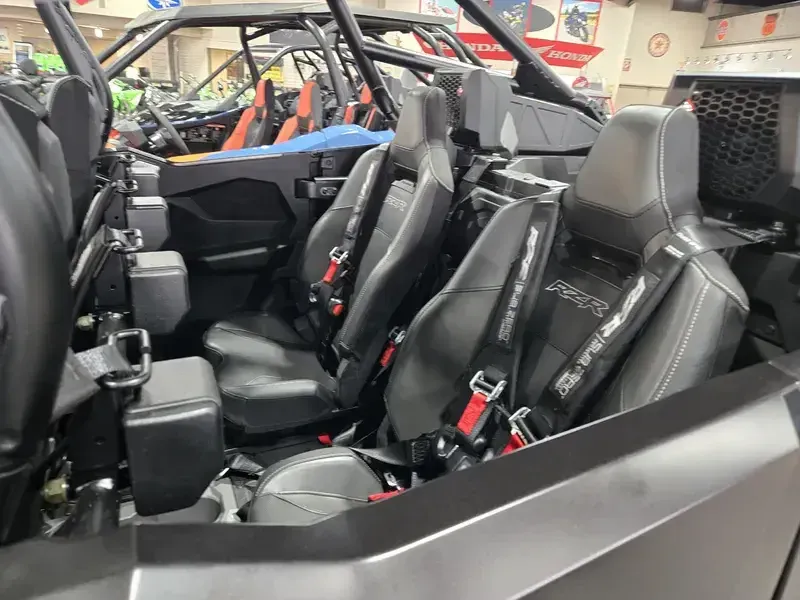 2025 Polaris RZR PRO R 4 ULTIMATE SUPER GRAPHITE Image 12