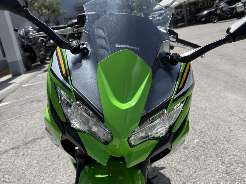 2025 Kawasaki Ninja 650 KRT Edition ABS