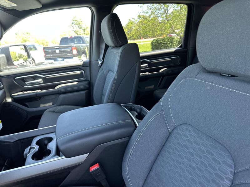 2025 RAM 1500 Big Horn Crew Cab 4x4 5