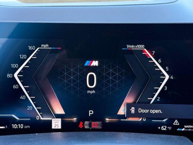 New 2026 BMW X7 xDrive40iImage 24