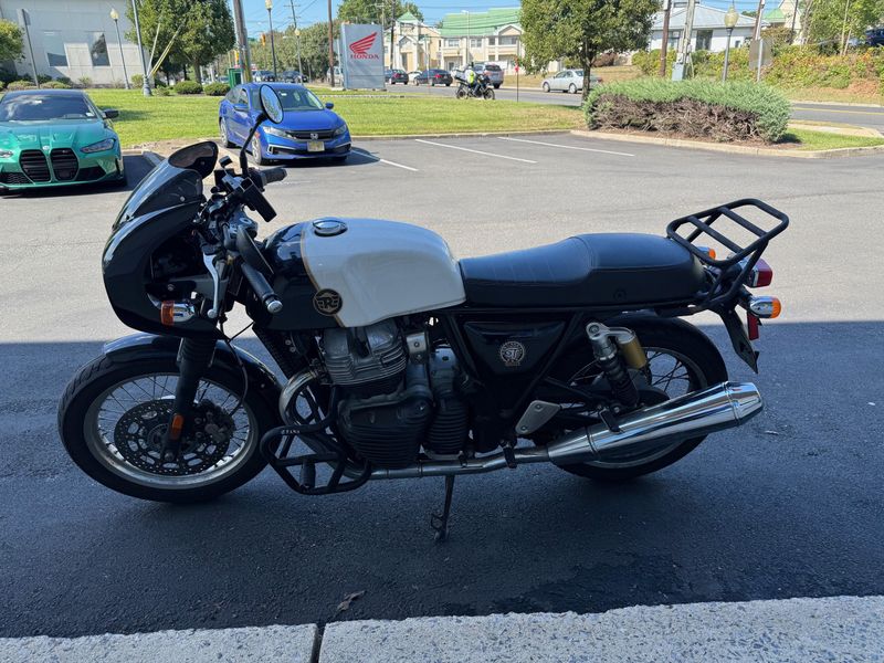 2022 Royal Enfield INT 650Image 2